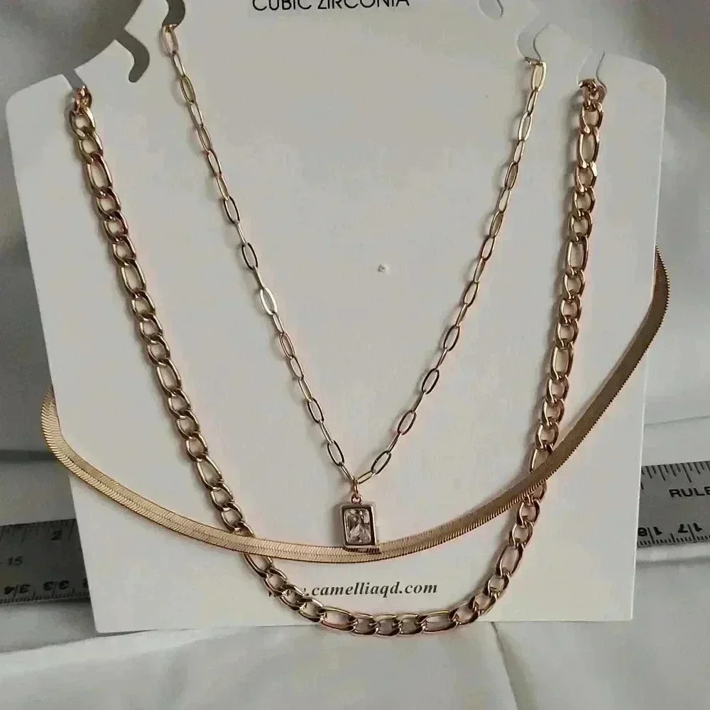 Fashion gold layered necklace